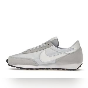 Nike Daybreak Football Grey Light Blue (Women's) 8.5 NO INSOLES